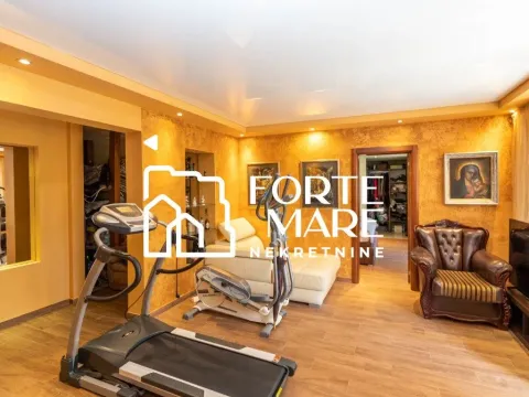 Prodaja, kuća, 226m², Bijela, Herceg Novi - image 8