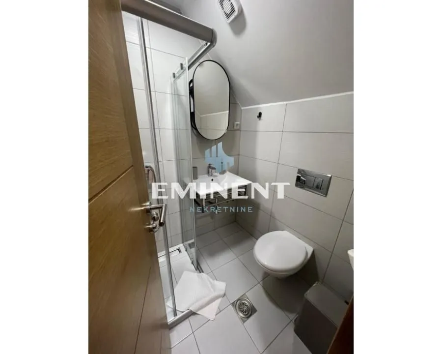 Prodaja, trosoban stan, 55m², Centar, Zlatibor
