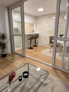 Rent, studio apartment, 33m², Blok 6, Podgorica - image 5