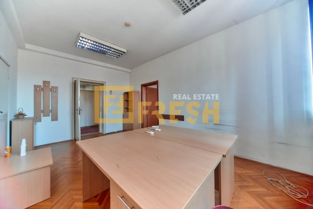 Rent, office space, 345m², Centar, Podgorica