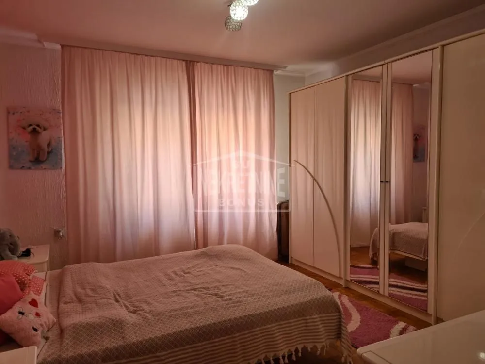 Prodaja, kuća, 227m², Gat, Subotica