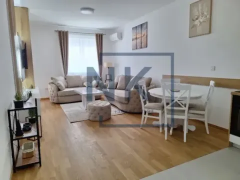 Izdavanje, jednosoban stan, 50m², Stari Aerodrom, Podgorica
