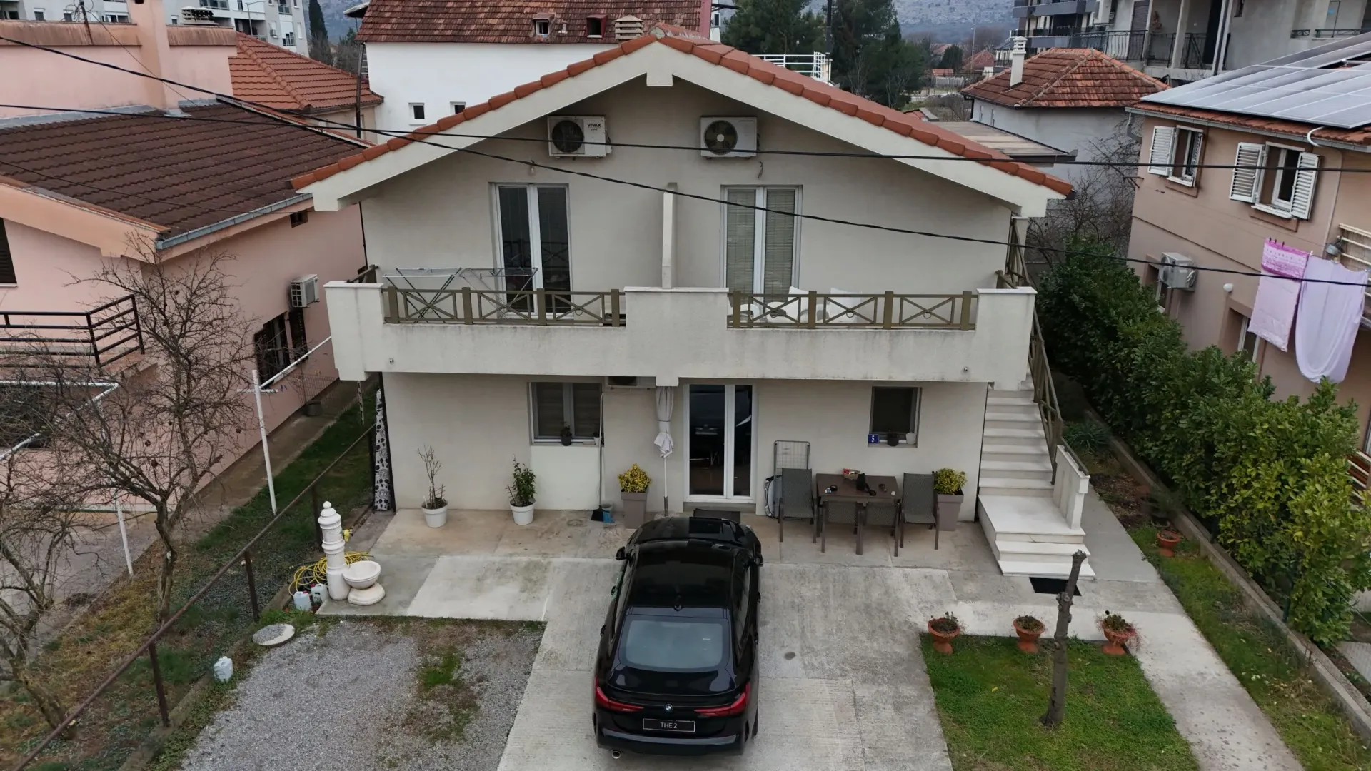 Prodaja, kuća, 226m², Blok 6, Podgorica