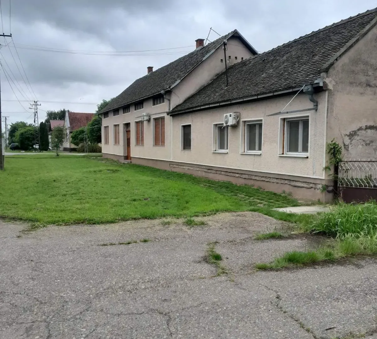 Prodaja, kuća, 350m², Srbobran, Novi Sad