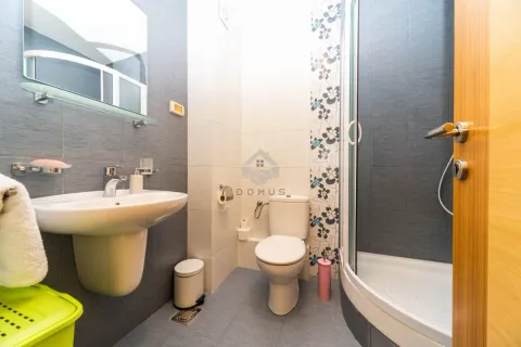 Izdavanje, jednosoban stan, 45m², Stari Aerodrom, Podgorica - image 8