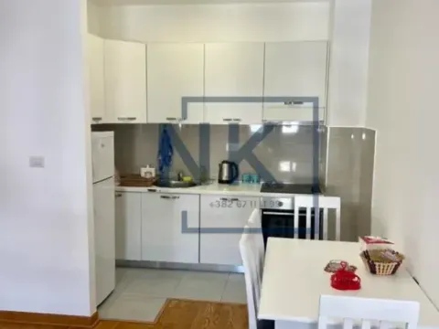 Izdavanje, jednosoban stan, 43m², City Kvart, Podgorica