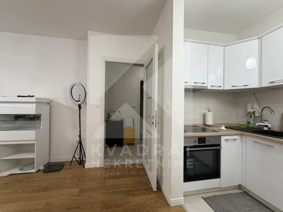 Rent, one bedroom apartment, 49m², Central Point, Podgorica