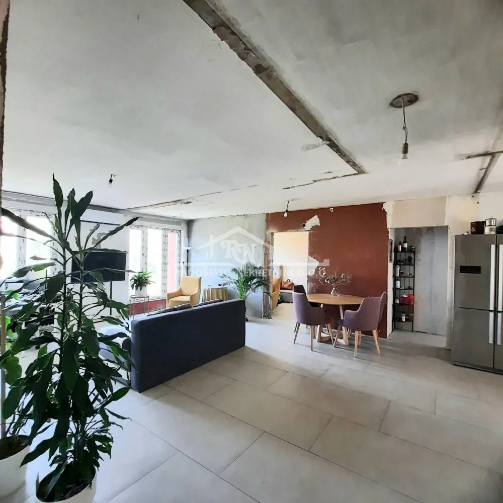 Sale, three bedroom apartment, 84m², Banjica, Voždovac Sve Podlokacije