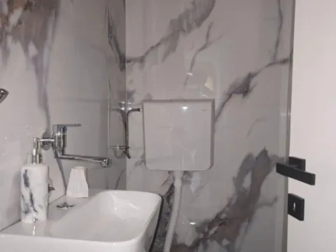 Izdavanje, poslovni prostor, 90m², Preko Morače, Podgorica - image 8