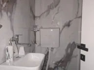 Izdavanje, poslovni prostor, 90m², Preko Morače, Podgorica - image 8