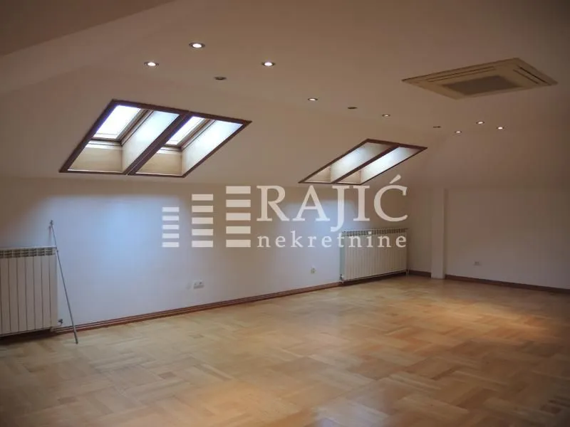 Rent, house, 400m², Savski Venac, Beograd