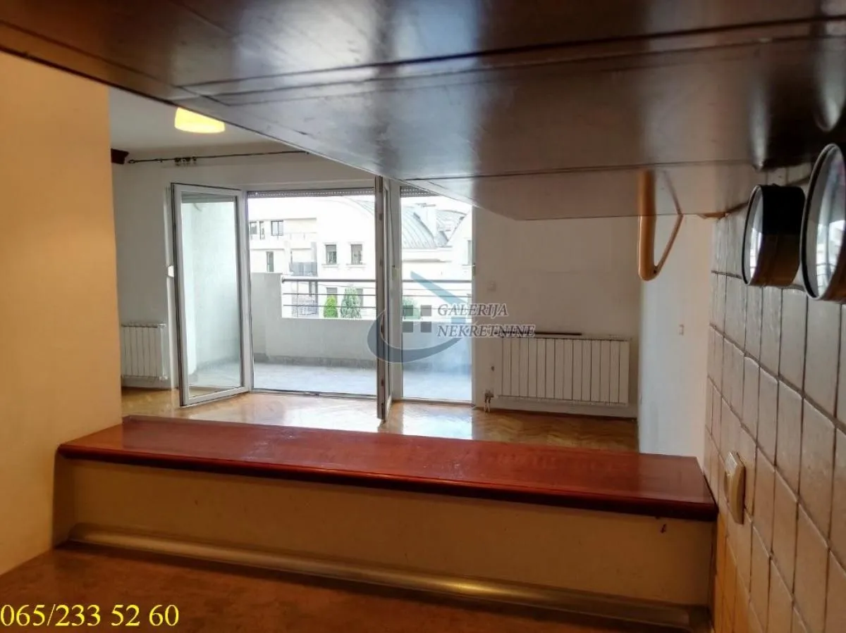Sale, four bedroom apartment, 117m², Savski Venac, Beograd