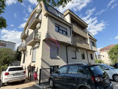 Rent, two bedroom apartment, 56m², City Kvart, Podgorica - image 15