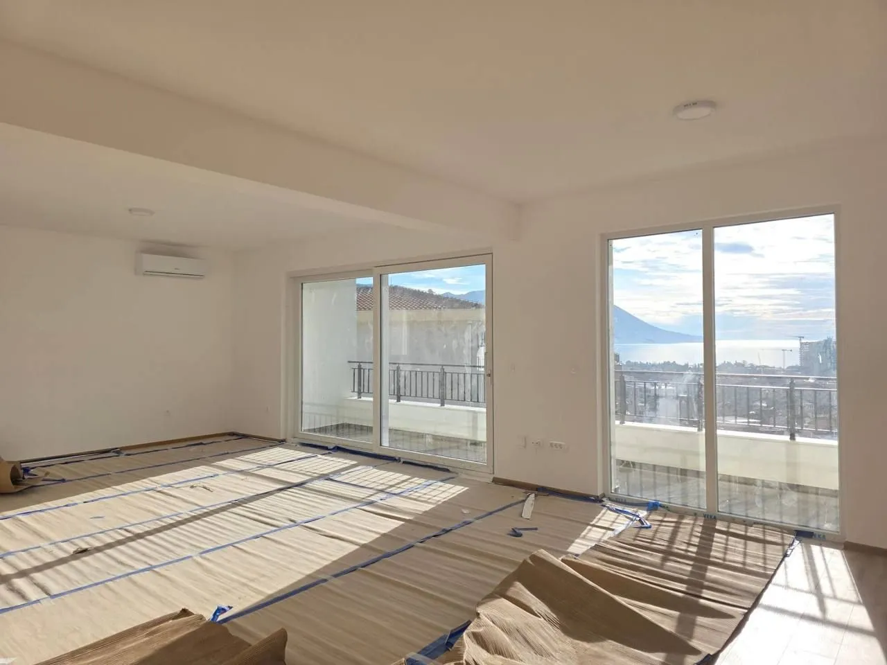 Prodaja, dvosoban stan, 64m², Dubovica, Budva