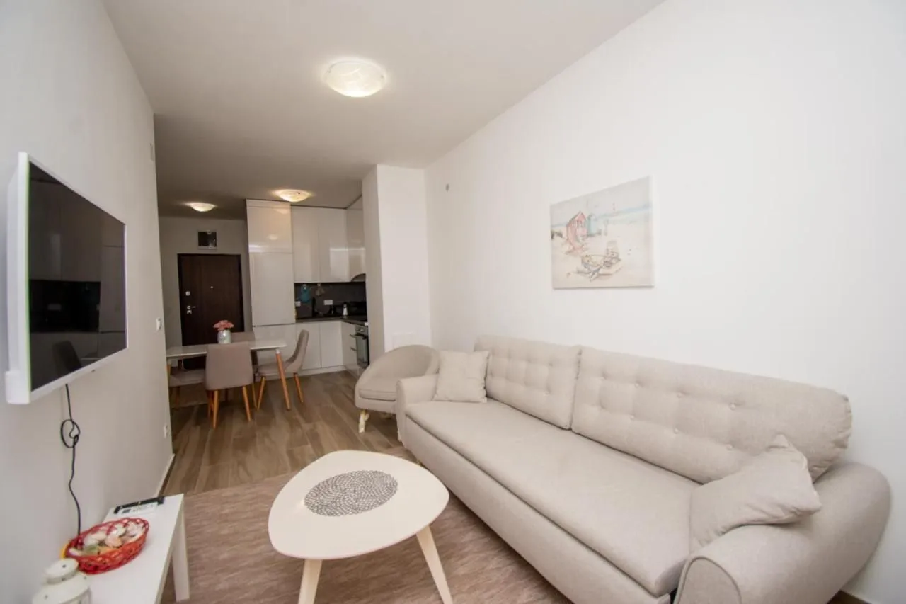 Rent, one bedroom apartment, 46m², Budva, Crna Gora