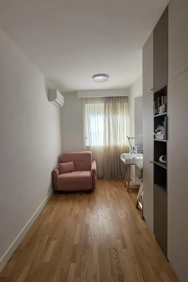 Prodaja, dvosoban stan, 69m², Stari Aerodrom, Podgorica