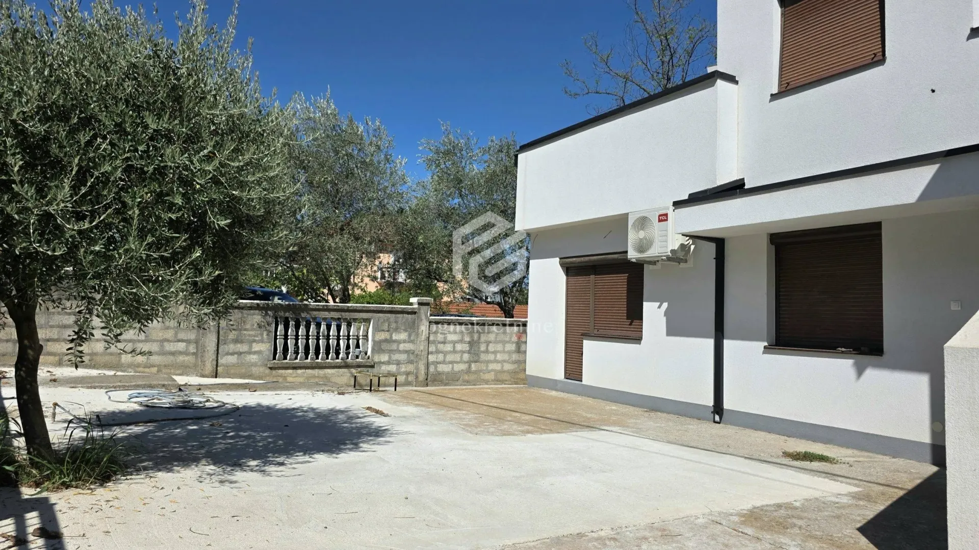 Prodaja, kuća, 343m², Zabjelo, Podgorica