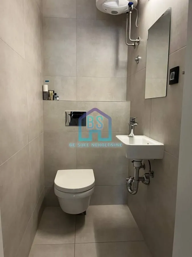 Prodaja, trosoban stan, 67m², Sajmište, Novi Sad