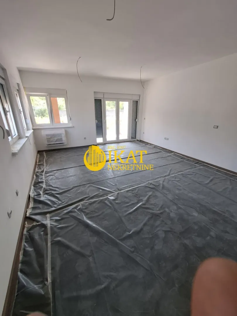 Prodaja, trosoban stan, 82m², Jajinci, Voždovac Sve Podlokacije