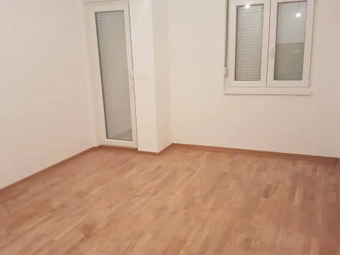 Izdavanje, jednosoban stan, 44m², City Kej, Podgorica - image 6