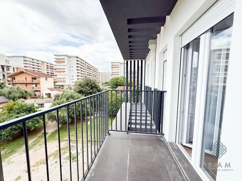 Rent, two bedroom apartment, 76m², Central Point, Podgorica