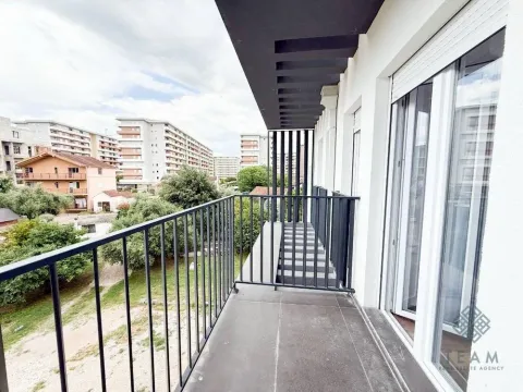 Rent, two bedroom apartment, 76m², Central Point, Podgorica - image 15