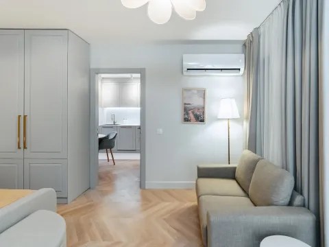 Prodaja, dvosoban stan, 43m², Centar, Kotor - image 12