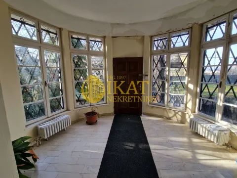 Izdavanje, kuća, 330m², Savski Venac, Beograd - image 4