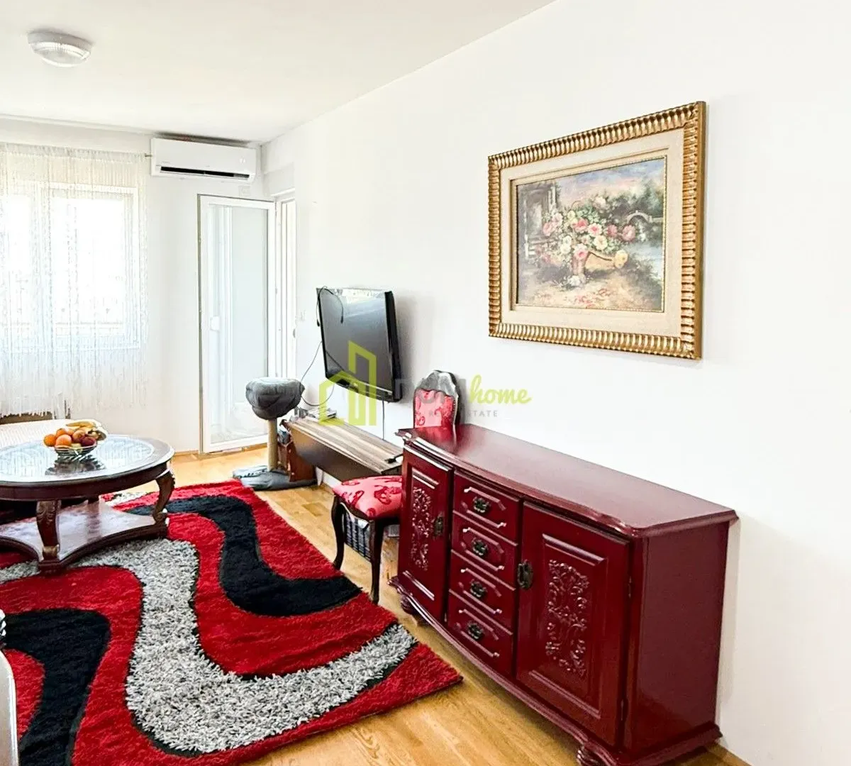 Izdavanje, dvosoban stan, 65m², Stari Aerodrom, Podgorica