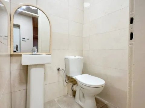Izdavanje, dvosoban stan, 90m², Centar, Podgorica - image 4