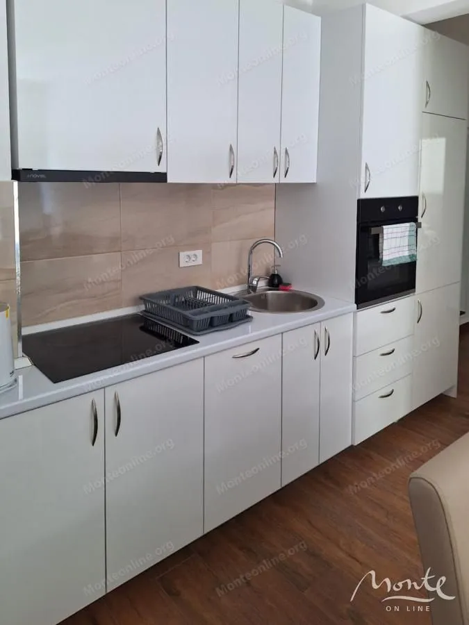 Sale, two bedroom apartment, 67m², Dobre Vode, Bar