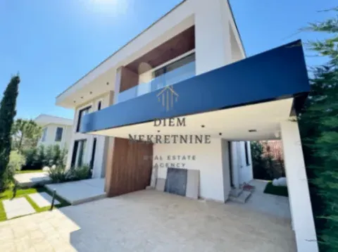 Izdavanje, kuća, 230m², Gornja Gorica, Podgorica - image 13