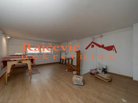 Prodaja, poslovni prostor, 39m², Lion, Zvezdara Sve Podlokacije - image 9