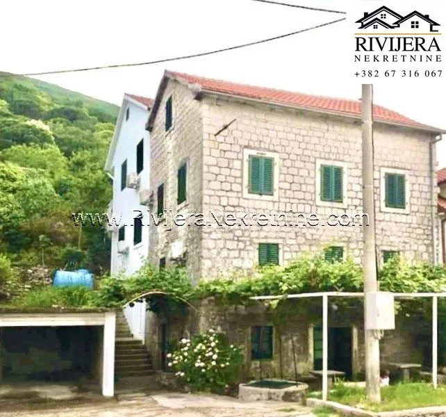 Prodaja, kuća, 300m², Kostanjica, Kotor