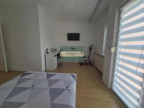 Prodaja, četvorosoban stan, 120m², Strelište, Jagodina - image 3