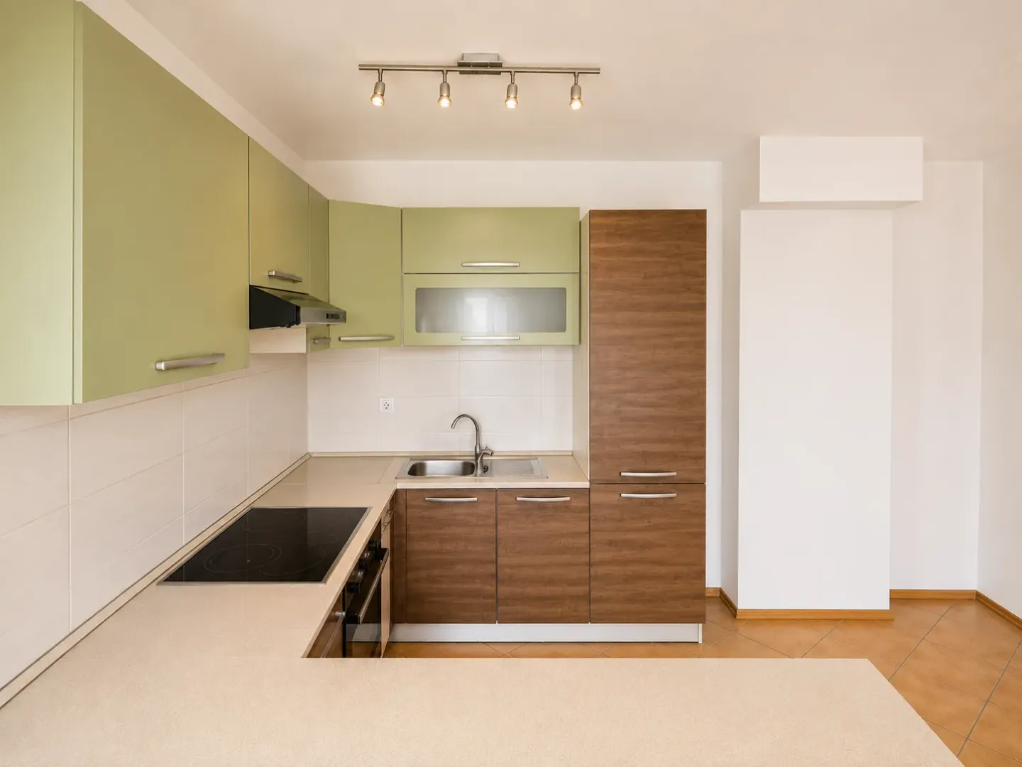 Prodaja, dvosoban stan, 56m², 1 maj, Podgorica