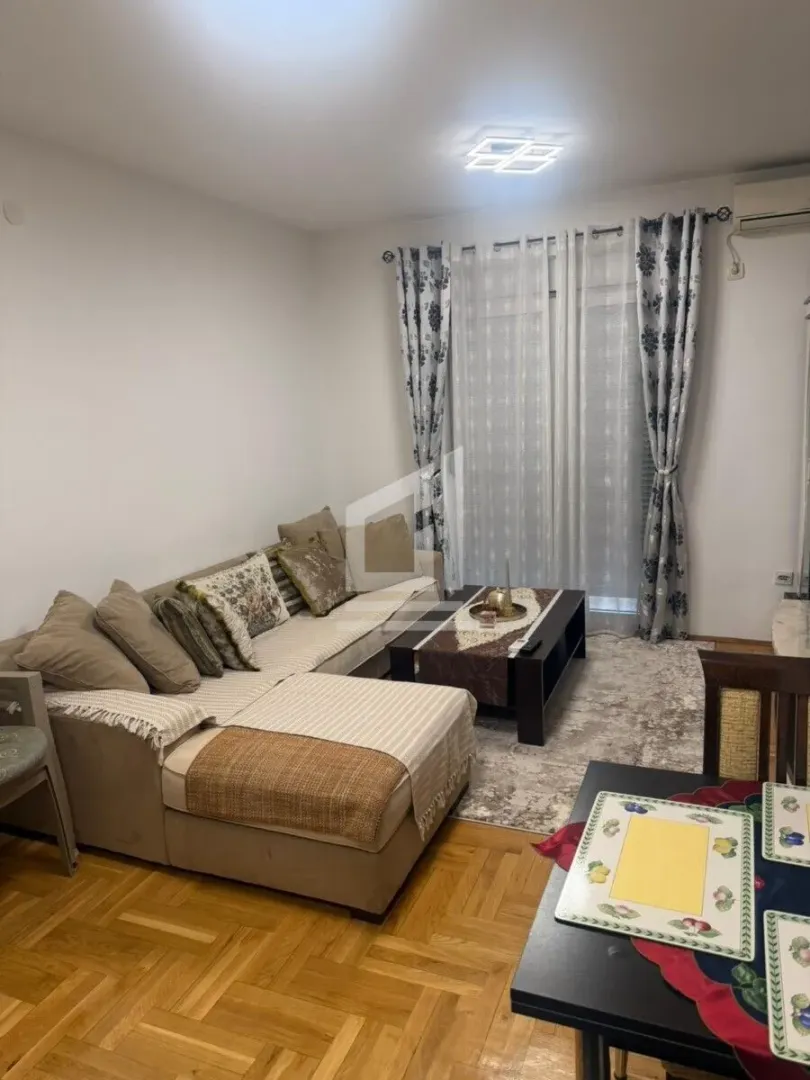 Prodaja, dvosoban stan, 59m², Krivi Most, Podgorica