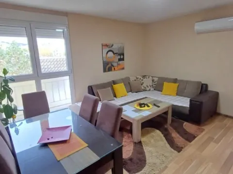 Prodaja, dvosoban stan, 58m², Ulcinj, Crna Gora