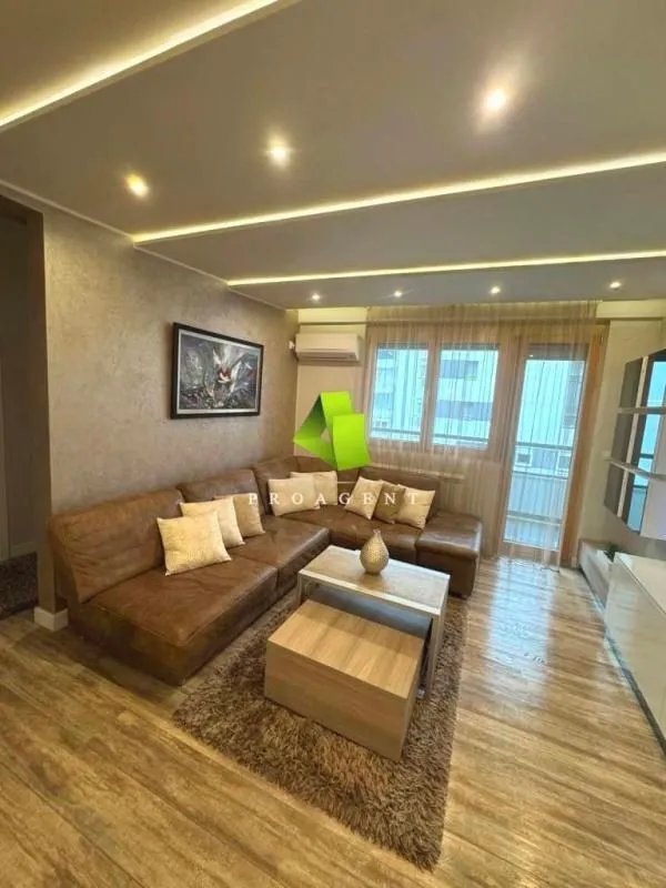 Rent, three bedroom apartment, 75m², Medijana, Niš