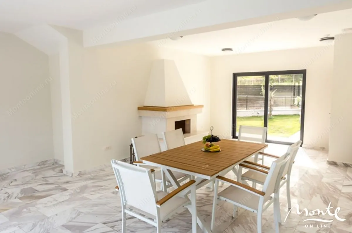 Prodaja, kuća, 350m², Herceg Novi, Crna Gora