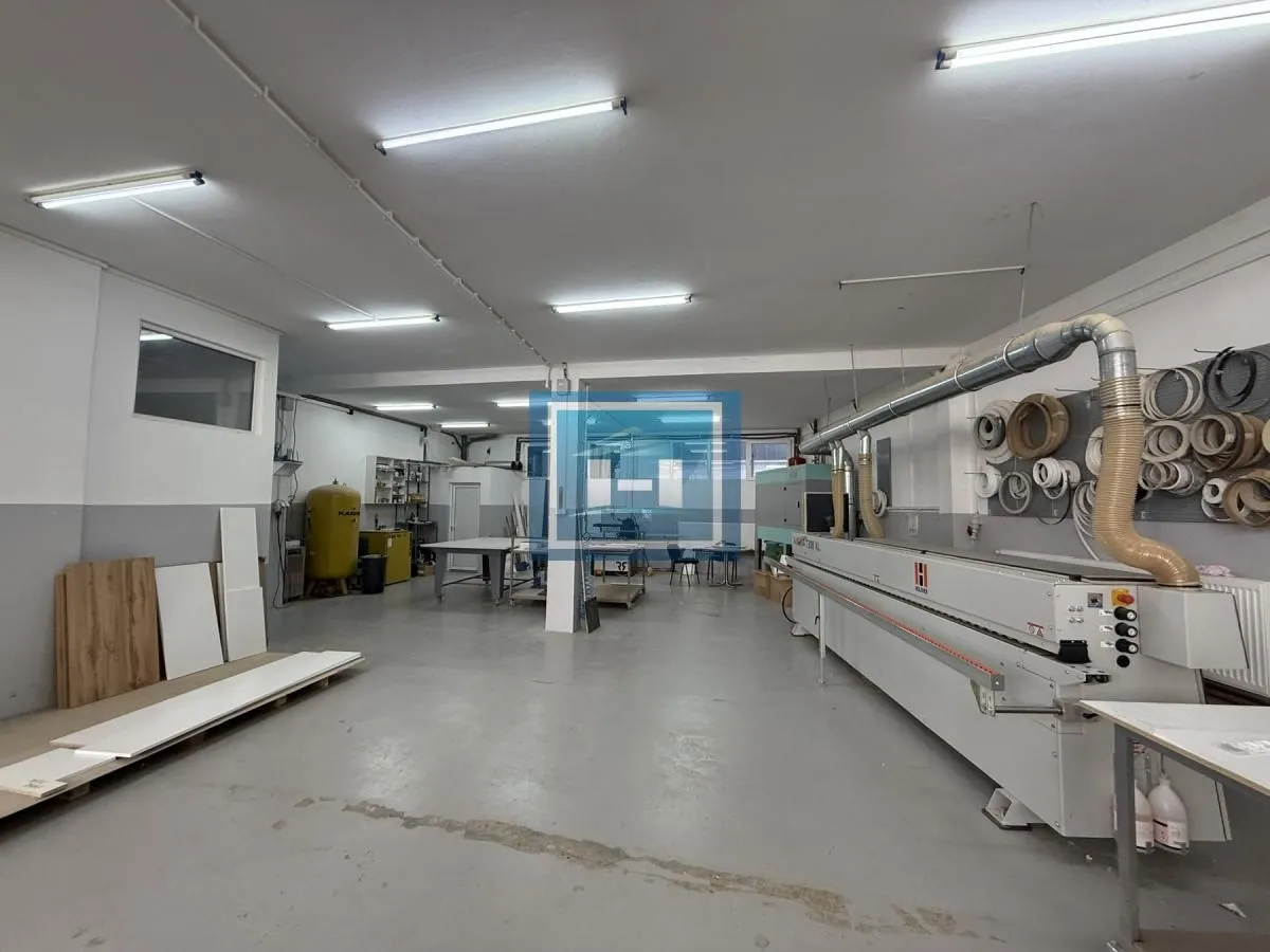 Rent, office space, 194m², Industrijska zona, Jagodina
