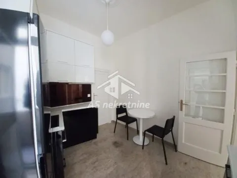Izdavanje, trosoban stan, 70m², Gundulićev Venac, Beograd - image 3