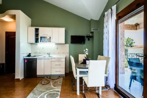 Sale, house, 252m², Šušanj, Bar - image 8