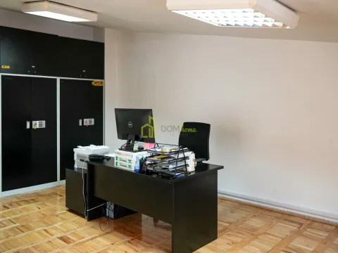 Izdavanje, poslovni prostor, 140m², Centar, Podgorica - image 6