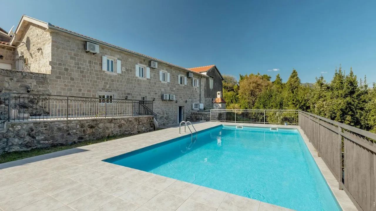 Sale, house, 176m², Herceg Novi, Crna Gora