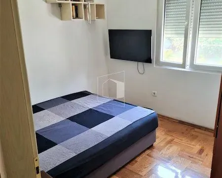 Rent, house, 120m², Tološi, Podgorica - image 9