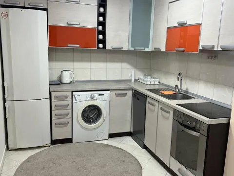 Izdavanje, dvosoban stan, 47m², City Kvart, Podgorica - image 8