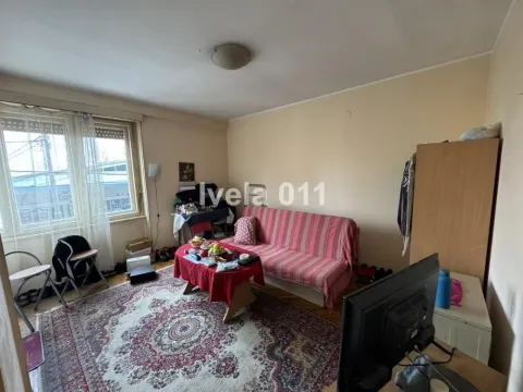 Stan in Botanička Bašta