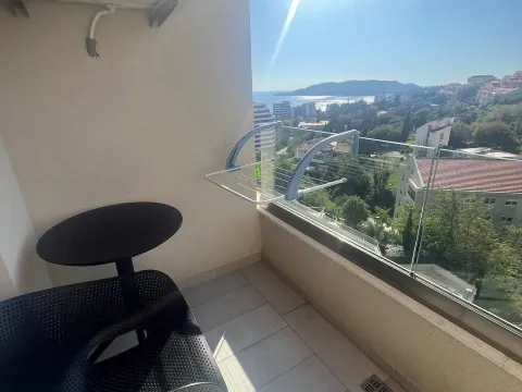 Prodaja, garsonjera, 34m², Bečići, Budva - image 1