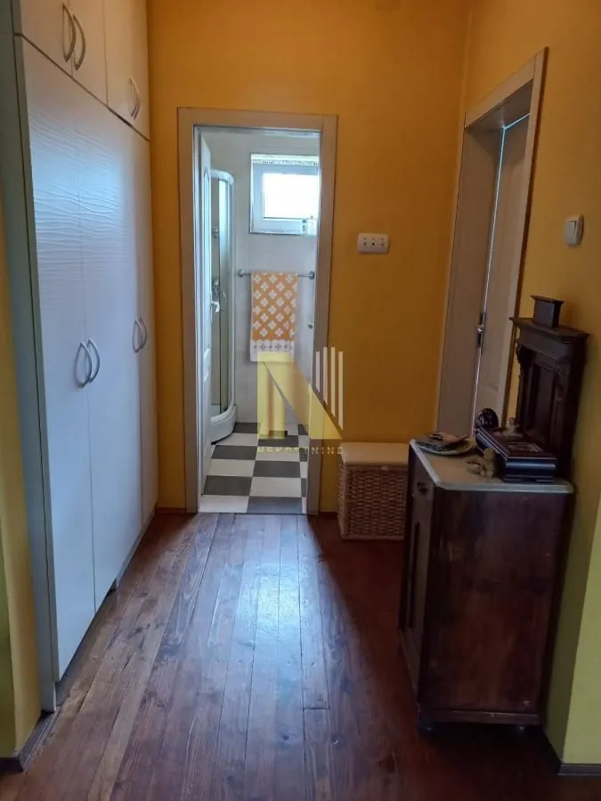 Prodaja, kuća, 135m², Rakovac, Novi Sad Sve Podlokacije